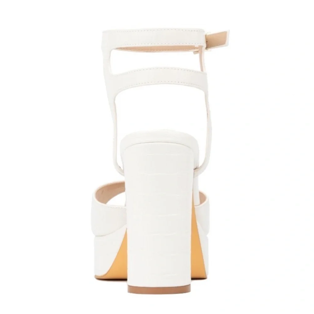 Fashion To Figure Women's Hilari Block Heels - Wide Width - 7, WHITE new